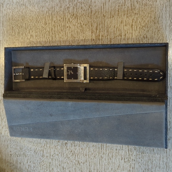 Fendi watch main image 9